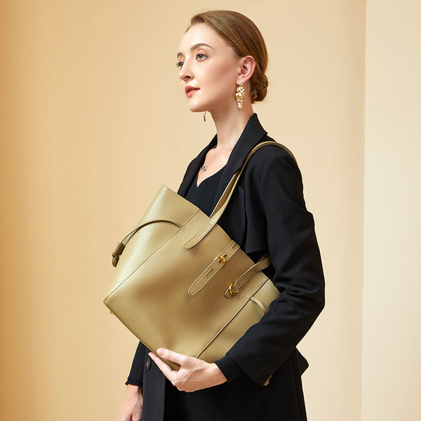 Large-Capacity Fashionable Handbag