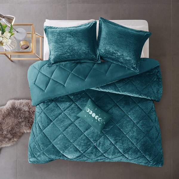 Velvet Comforter Set