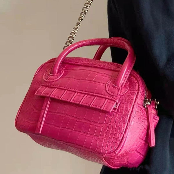 Retro Chain Pattern One-shoulder Handbag